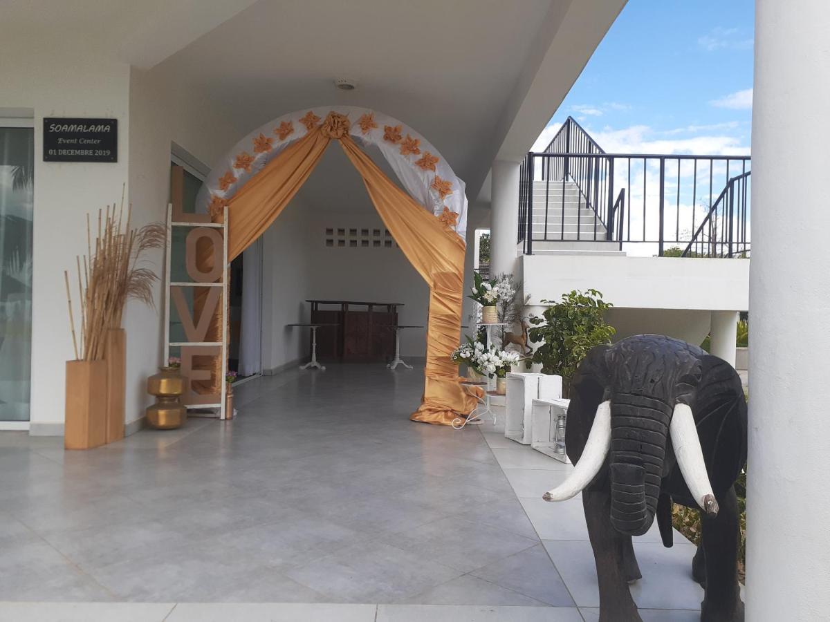 Aux 2 Metis Hotel Toliara Eksteriør billede
