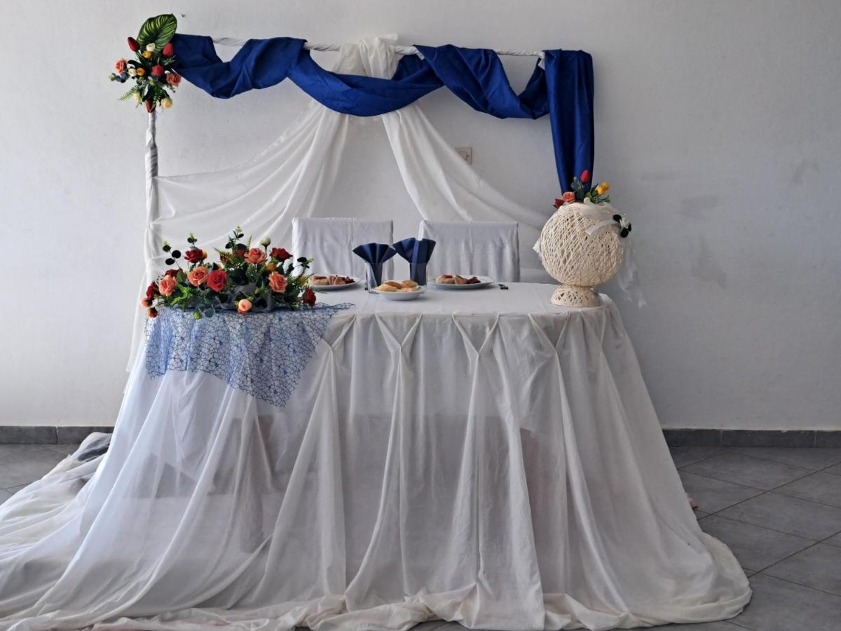 Aux 2 Metis Hotel Toliara Eksteriør billede