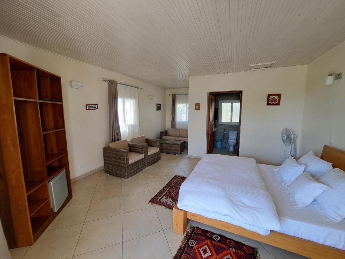 Aux 2 Metis Hotel Toliara Eksteriør billede