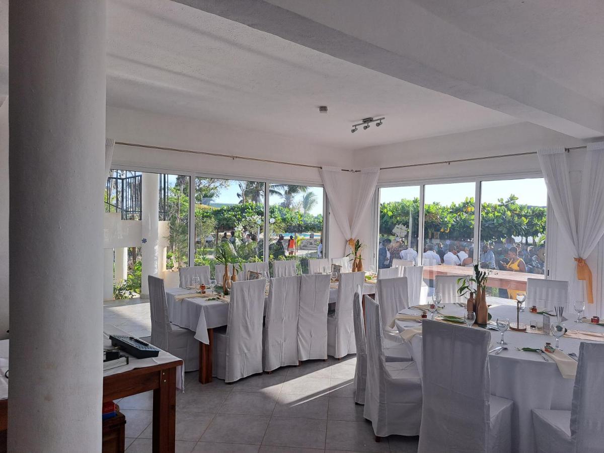 Aux 2 Metis Hotel Toliara Eksteriør billede
